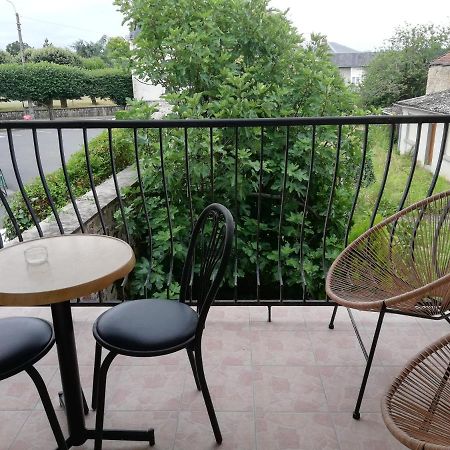 Meubles De Tourisme Le Trianon Et Le Petit Trianon Leilighet Saint-Junien Eksteriør bilde